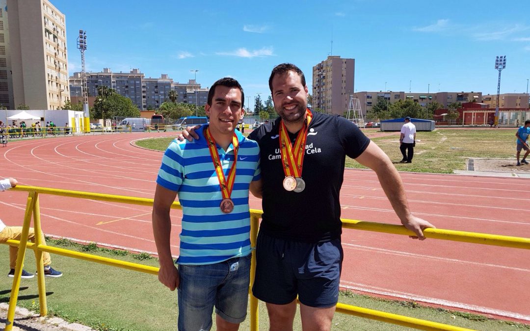 Nuestros atletas se examinan en el Universitario