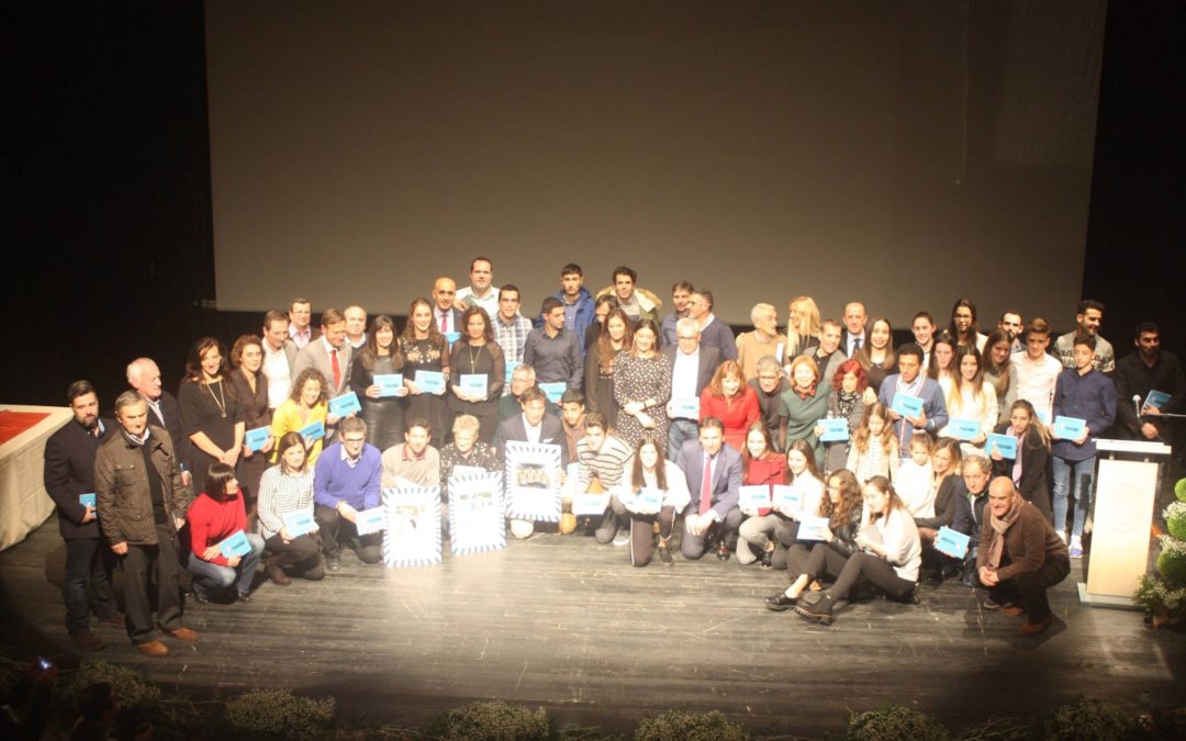 Sociedad Gimnástica de Pontevedra Premio al  Mejor Club de Atletismo de Galicia en la Gala Anual del Atletismo Gallego
