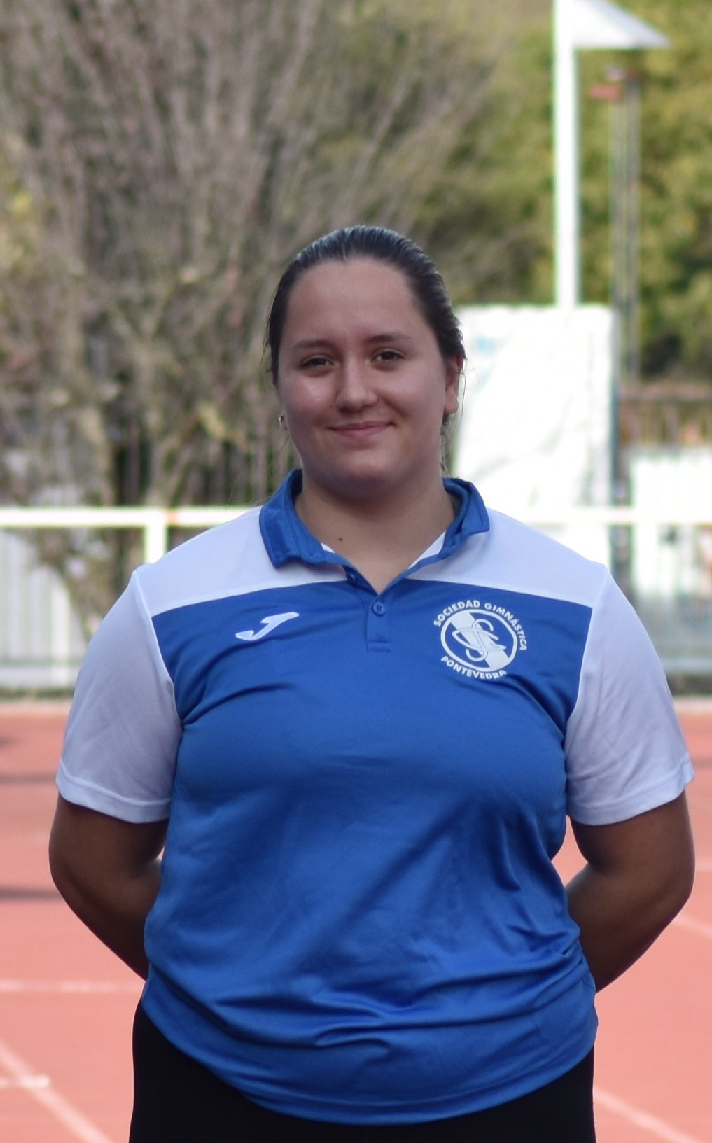 Iria Filgueira entrenadora de la escuela municipal de atletismo