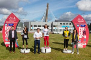 Podium de los 10km femenino del Gran Fondo CaixaBank 2021